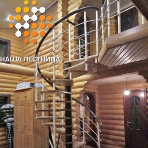 Винтовая лестница серии DerSTAHL в загородный дом